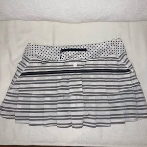 Lululemon Gray and White Striped Ruffle Skirt, Long Size 10,